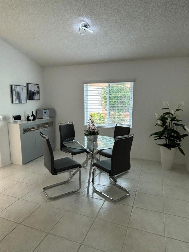 1332 Capri Isles Blvd unit 19, Venice, FL 34292 - photo 7