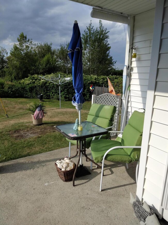 9 E Grand Ave unit 1, Scarborough, ME 04074 - photo 3