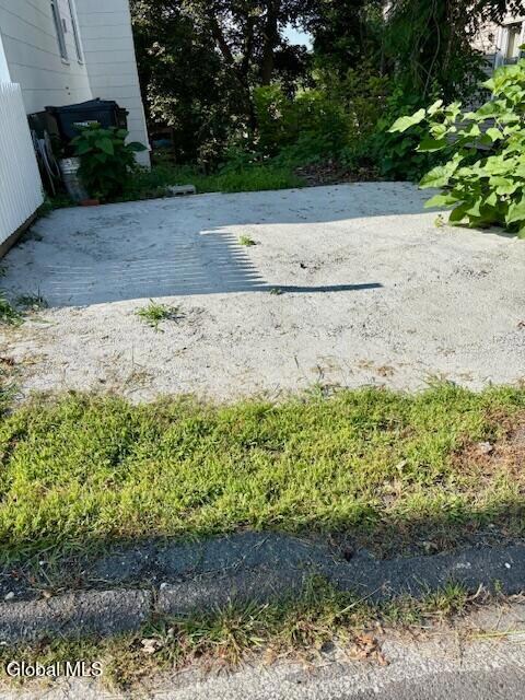 58 Thompson St, Troy, NY 12180 - photo 4