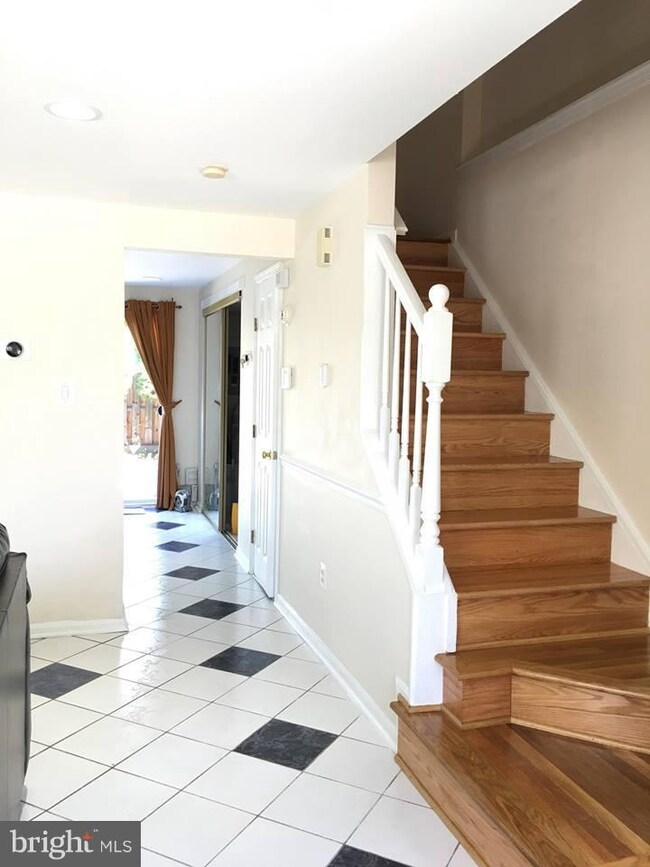 13934 Winding Ridge Ln, Centreville, VA 20121 - photo 6