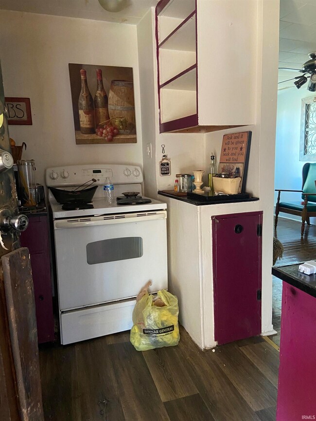 210 S Meridian St, Elnora, IN 47529 - photo 5