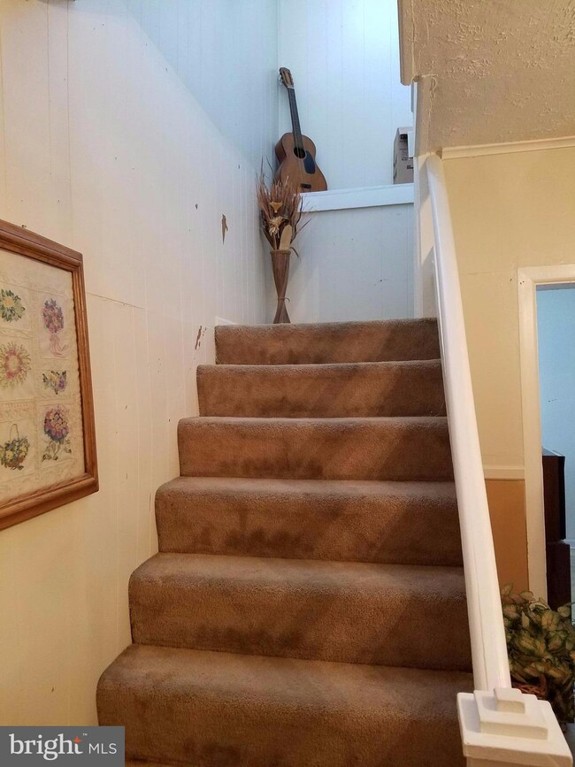 107 E 11th Ave, Ranson, WV 25438 - photo 3