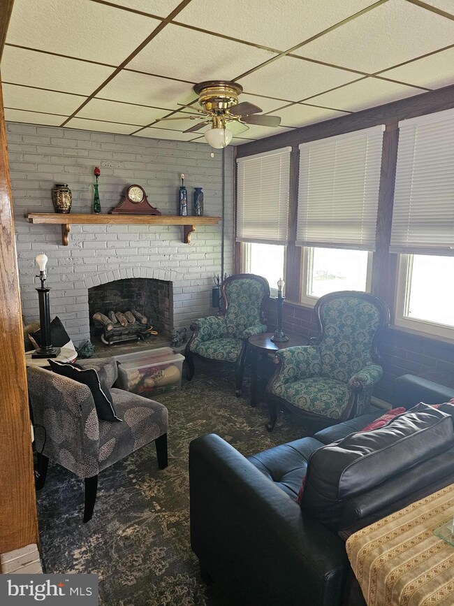 2213 Downing Ln, Wilmington, DE 19804 - photo 2