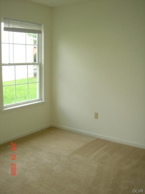 907 N 18th St, Allentown, PA 18104 - photo 3