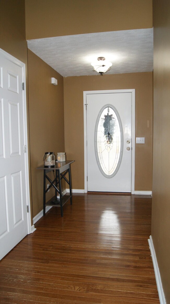 8008 Legacy Dr, Springfield, TN 37172 - photo 2