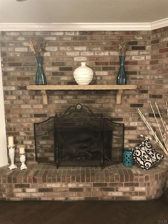 211 Camelford Place, Pensacola, FL 32506 - photo 7