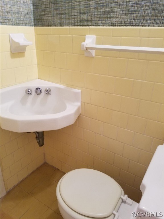 Half Bath 1st Level