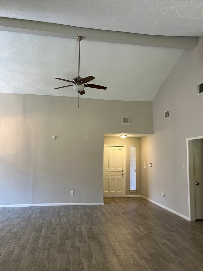 4910 Glendower Dr, Spring, TX 77373 - photo 6