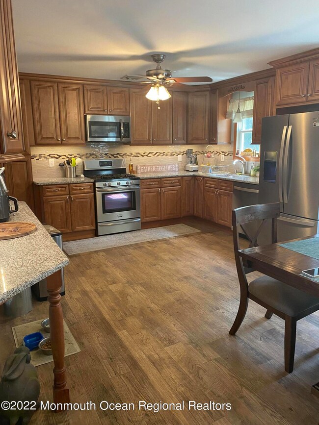 KITCHEN VIEW #1