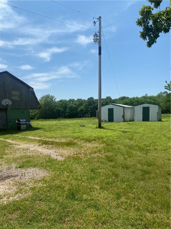 Easy access to building spot with a tear down