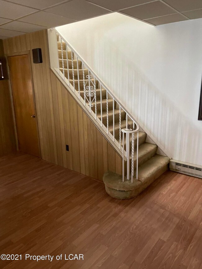 35 Corlear St, Wilkes Barre, PA 18702 - photo 6