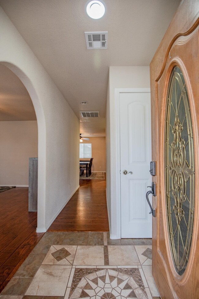 2502 Eastridge Dr, Alamogordo, NM 88310 - photo 6