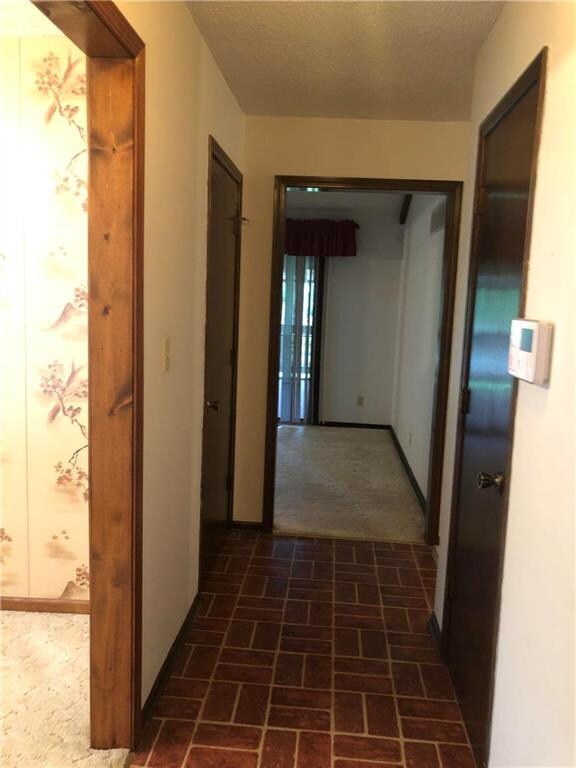 802 Englewood St, Lansing, KS 66043 - photo 3