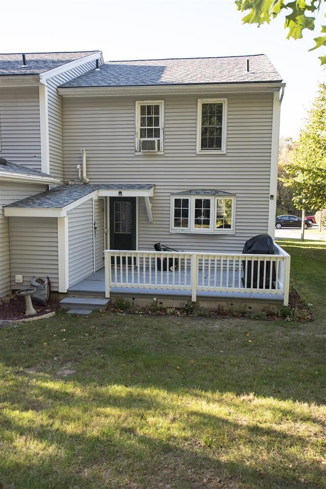 22 Tanglewood Dr, East Hampstead, NH 03826 - photo 3