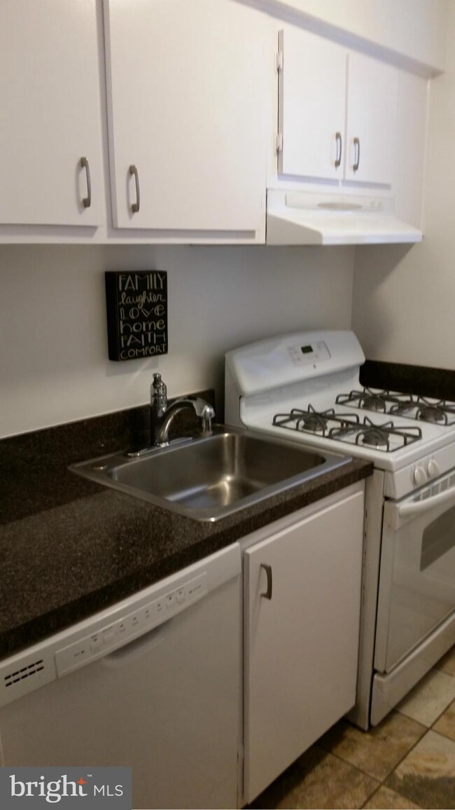 22 S Old Glebe Rd unit 4D, Arlington, VA 22204 - photo 7