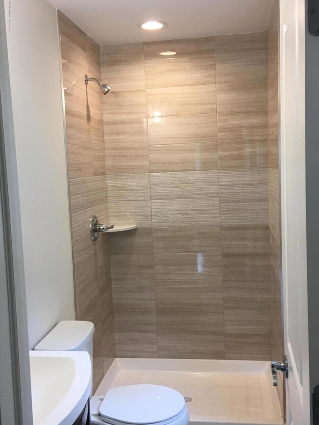 286 Master bath