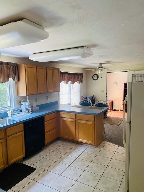 38A Russell Rd, Mashpee, MA 02649 - photo 4