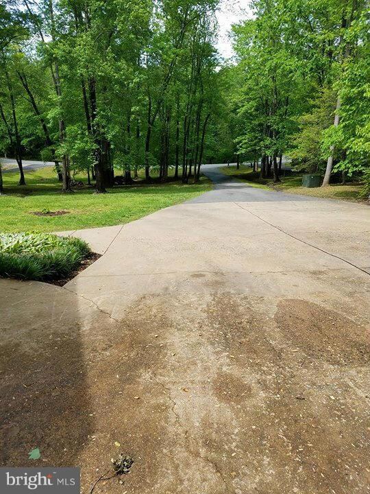 310 Woodfield Dr, Spotsylvania, VA 22553 - photo 3