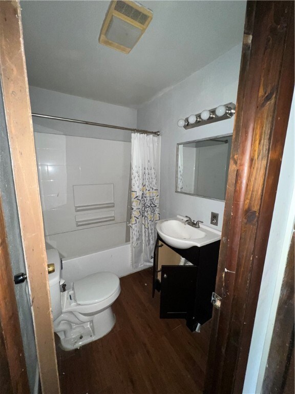 317 W Cedar St, Stilwell, OK 74960 - photo 7