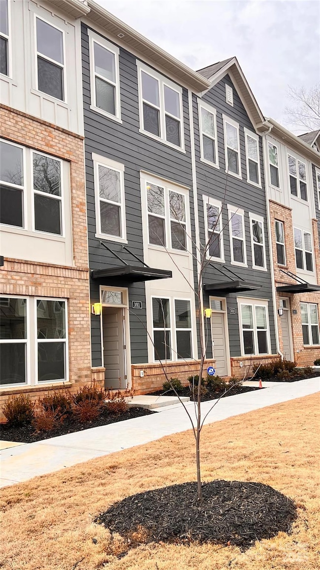 3011 Citizens Ln, Charlotte, NC 28205 - photo 3