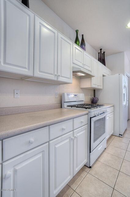 011--Kitchen