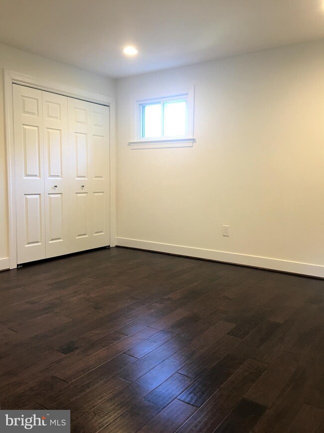 4204 Heathfield Rd, Rockville, MD 20853 - photo 7