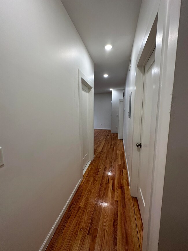 420 Wayne St unit B, Jersey City, NJ 07302 - photo 4