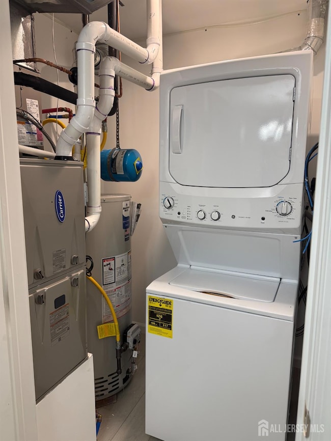 1214 Waterford Dr unit 14, Edison, NJ 08817 - photo 5