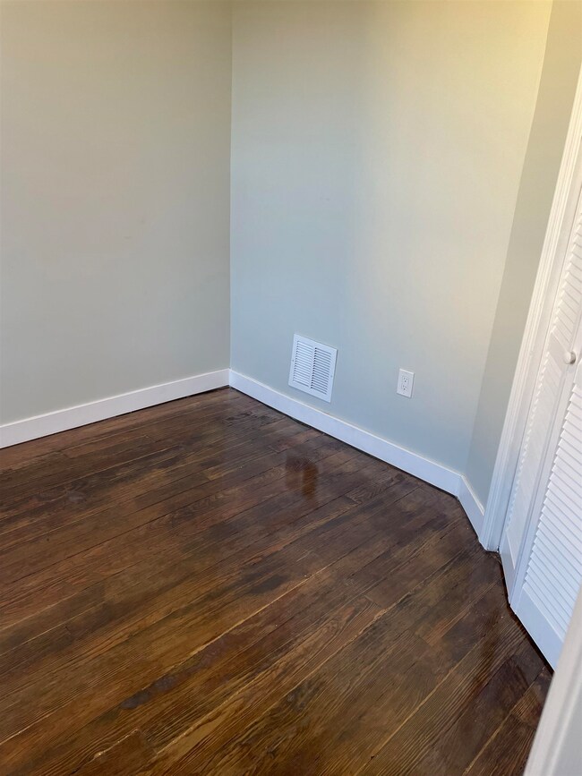 290 Claremont Ave unit 2, Jersey City, NJ 07305 - photo 3