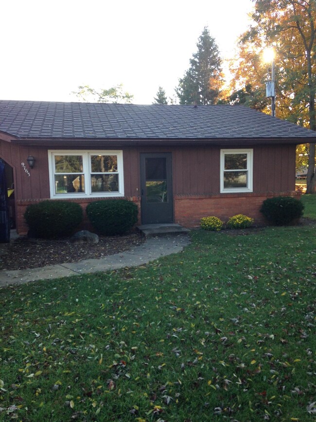 9763 Toth, Bridgman, MI 49106 - photo 2