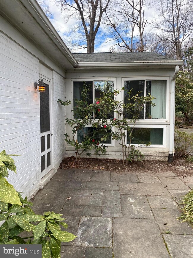 3509 Georges Ln, Falls Church, VA 22044 - photo 4