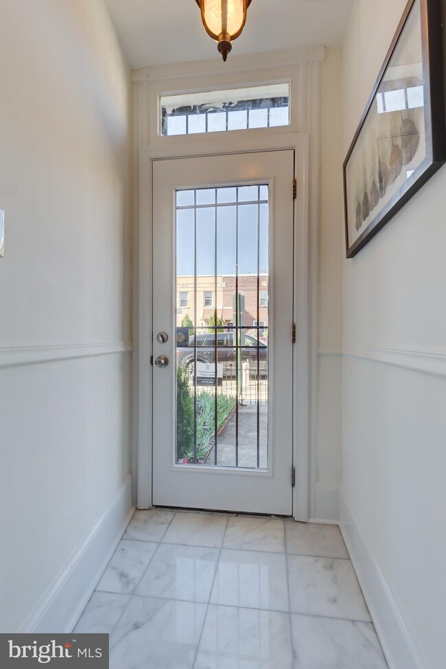 1141 6th St NE, Washington, DC 20002 - photo 3