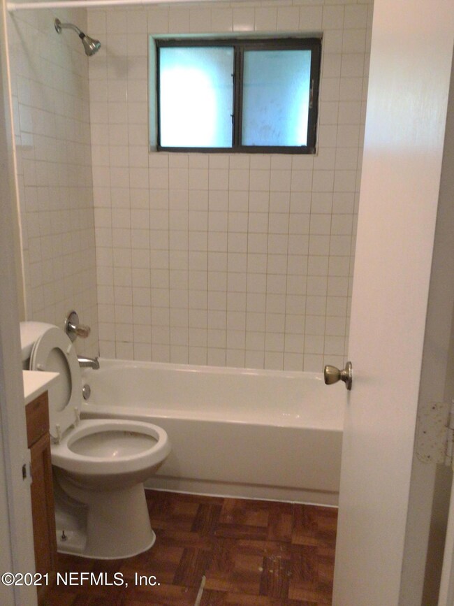 5232 Westchase Ct unit 4, Jacksonville, FL 32210 - photo 4