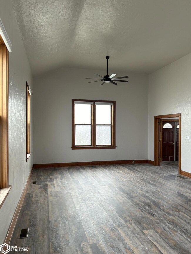 2607 U S 59, Shenandoah, IA 51601 - photo 6