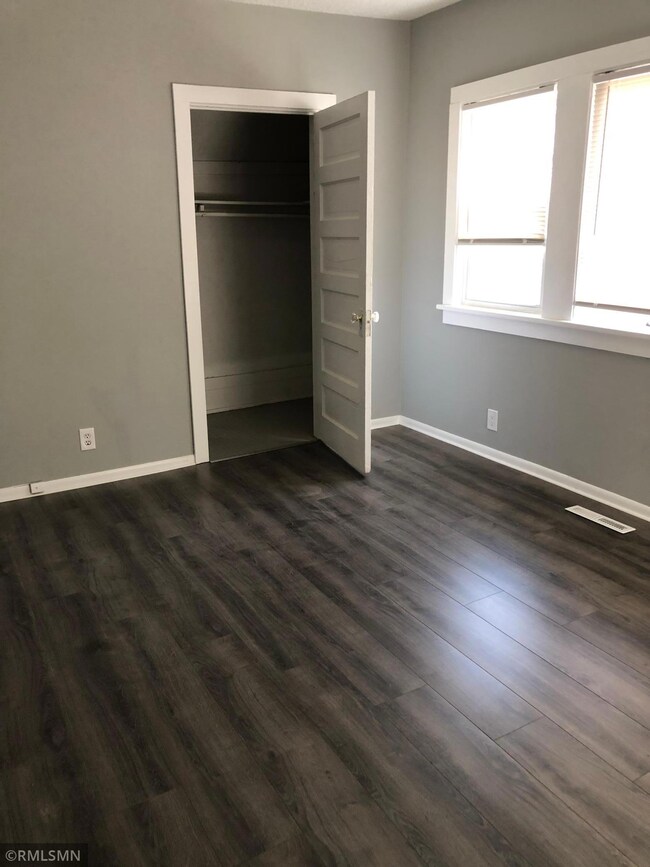 3420 Park Ave, Minneapolis, MN 55407 - photo 6