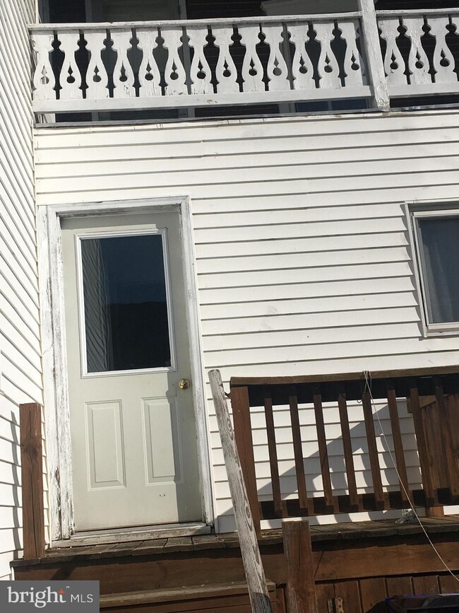 108 9th Ave, Brunswick, MD 21716 - photo 4