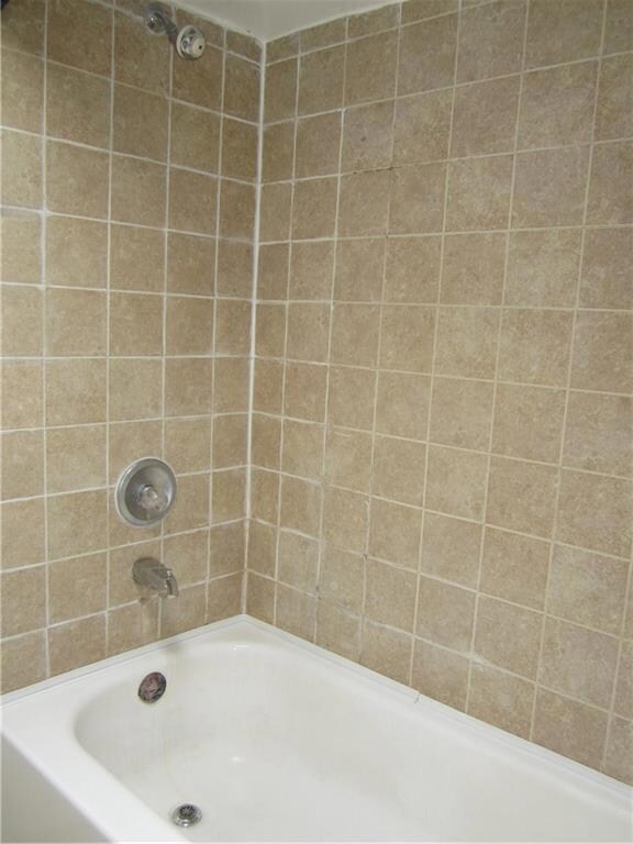 3425 Mountain Ave unit Rear, El Paso, TX 79930 - photo 7