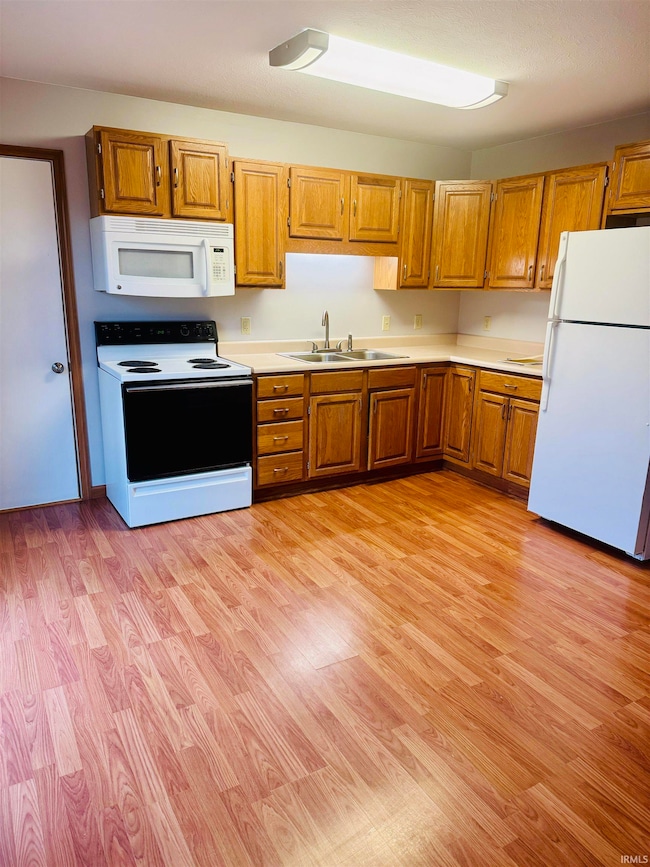 403 W Himes St unit A and B, North Webster, IN 46555 - photo 4