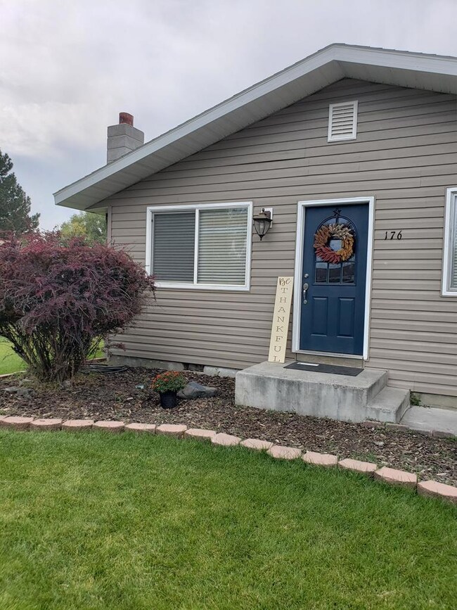 176 N 680 W, Blackfoot, ID 83221 - photo 2
