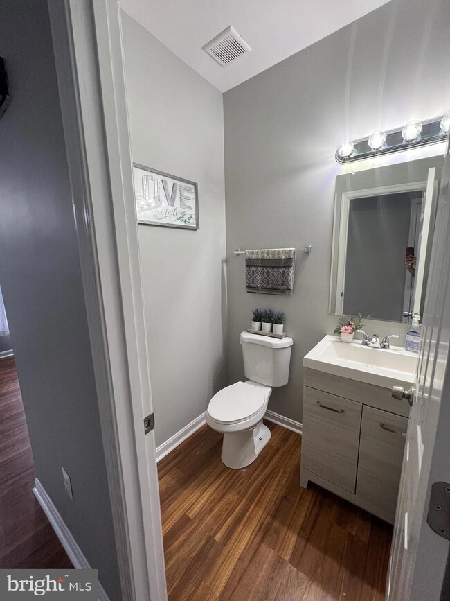 11211 Englewood Ct, Fredericksburg, VA 22407 - photo 6