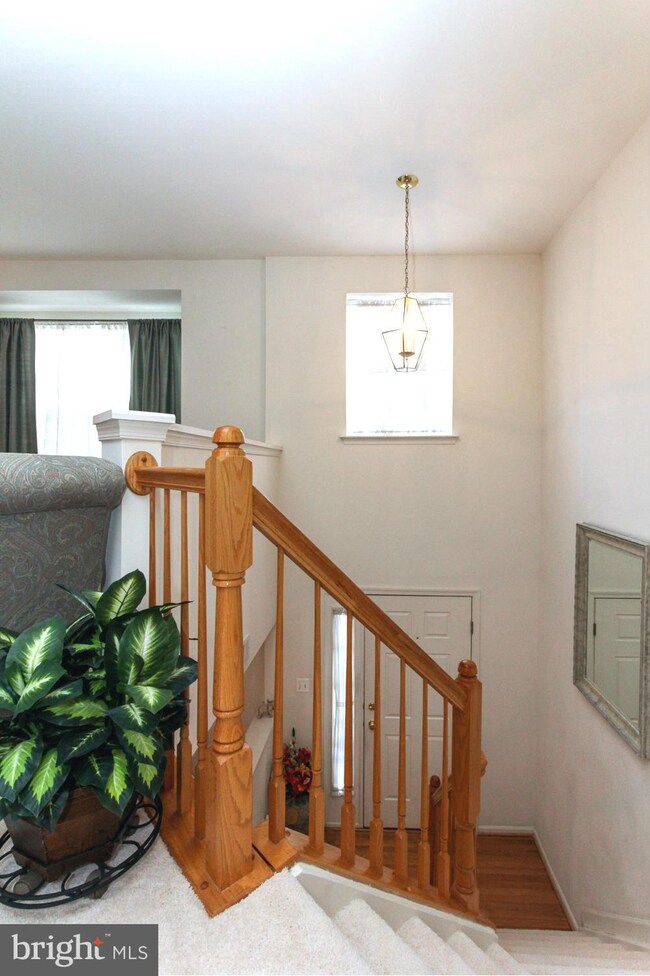 21150 Camomile Ct, Germantown, MD 20876 - photo 3