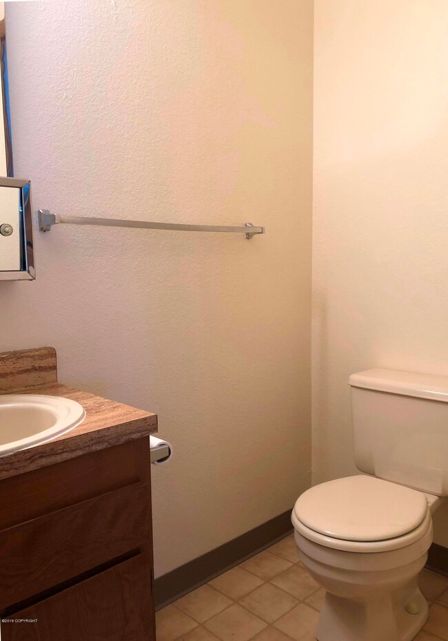 1400 Carolyn Cir unit C, Anchorage, AK 99504 - photo 7
