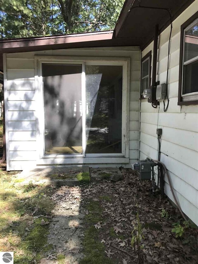 5263 E 28th St, Au Gres, MI 48703 - photo 3