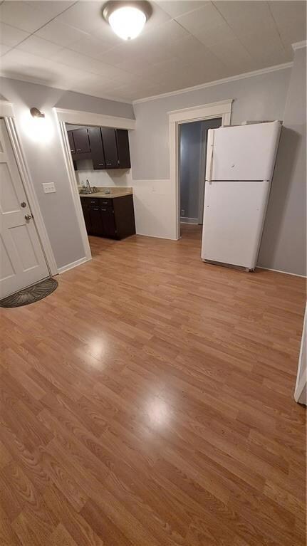 Kitchen / Dining Area