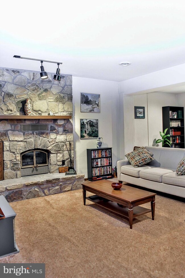 533 Runnymeade Rd, Hockessin, DE 19707 - photo 5