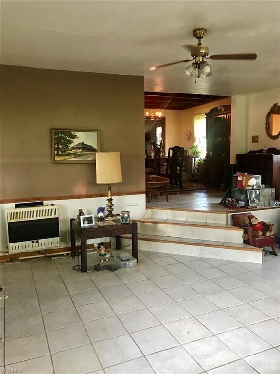 99 Daniels Ave, Conneaut, OH 44030 - photo 4