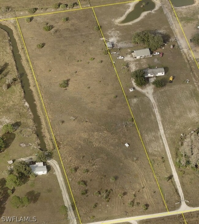 23755 Tinas Ln, Fort Myers, FL 33913 - photo 2