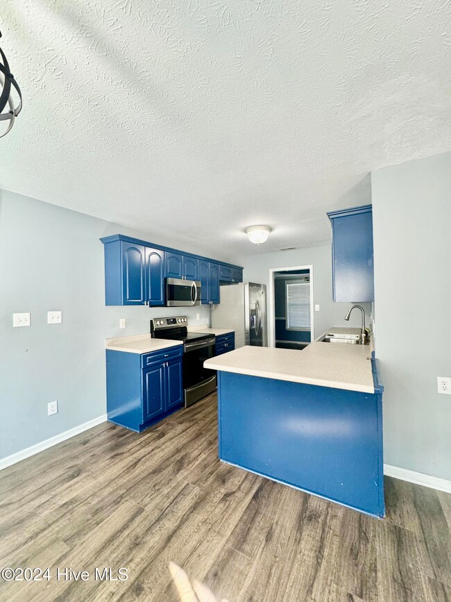 106 Peachtree Dr, Jacksonville, NC 28546 - photo 7