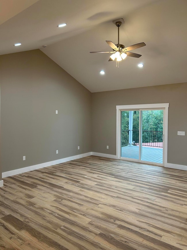 531 Meadowcrest Ln, Dandridge, TN 37725 - photo 4