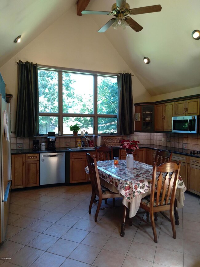 833 Milford Rd, Dingmans Ferry, PA 18328 - photo 3